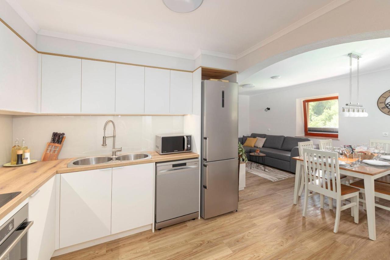 Apartments Ribnica Бохинь Экстерьер фото